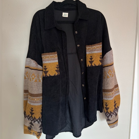Black and Gold Geometric Patterned Shirt - Picture 1 of 1